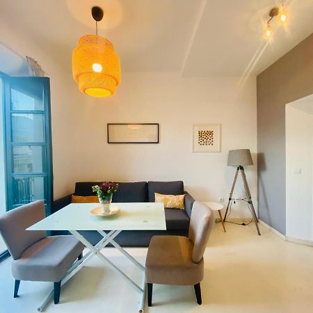 Apartamento Alvarez Quintero - Catedral Sevilla Bagian luar foto