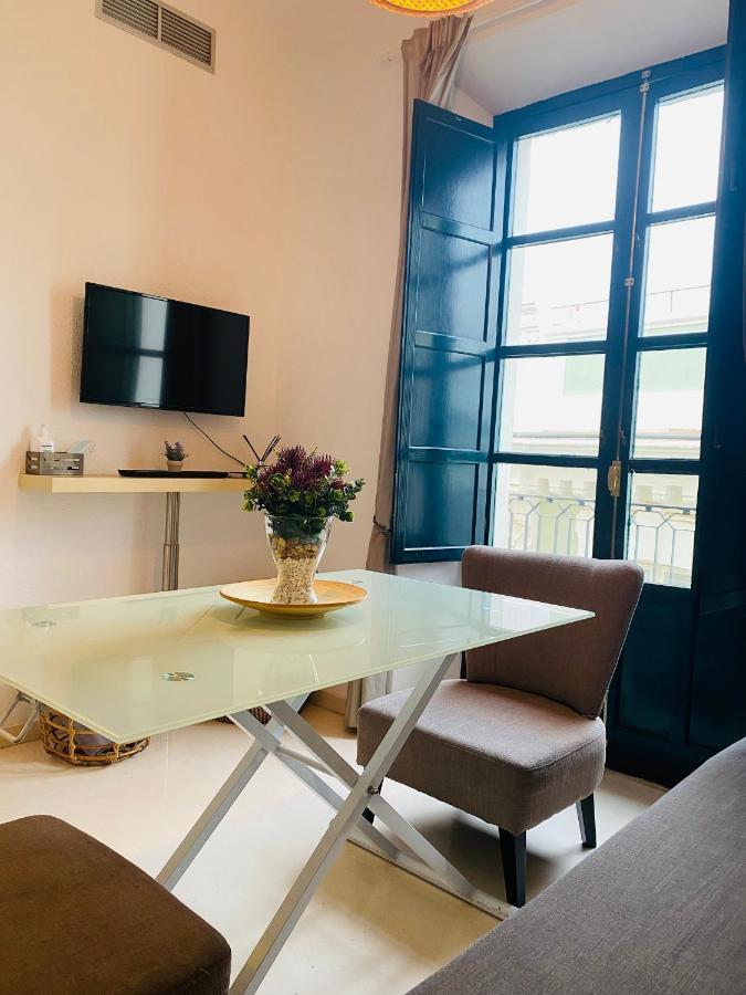 Apartamento Alvarez Quintero - Catedral Sevilla Bagian luar foto