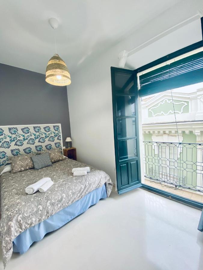 Apartamento Alvarez Quintero - Catedral Sevilla Bagian luar foto