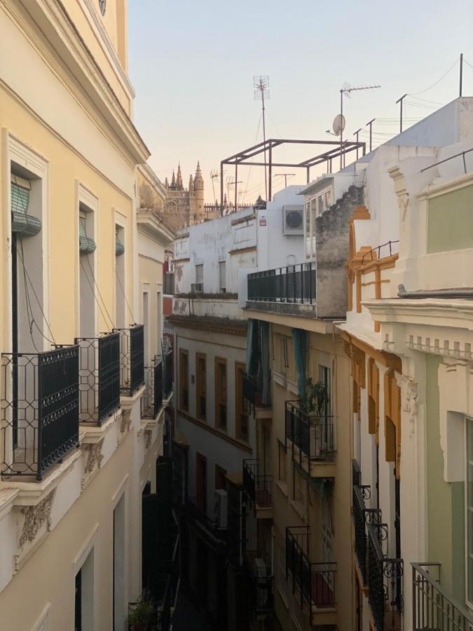 Apartamento Alvarez Quintero - Catedral Sevilla Bagian luar foto